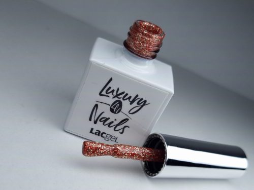 Luxury Nails - LacGel  010