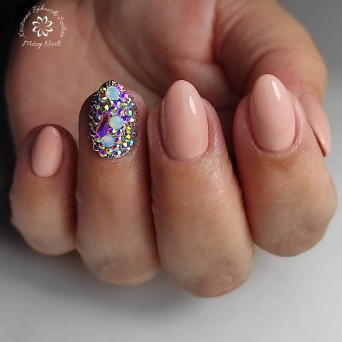 Luxury Nails - LacGel  011