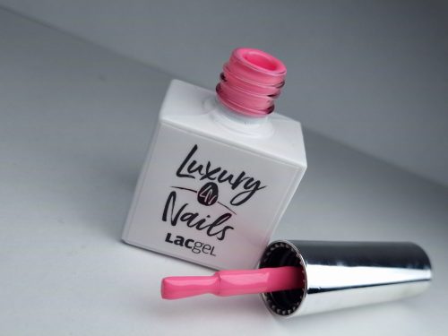 Luxury Nails - LacGel  014