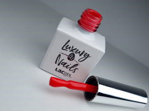 Luxury Nails - LacGel  044