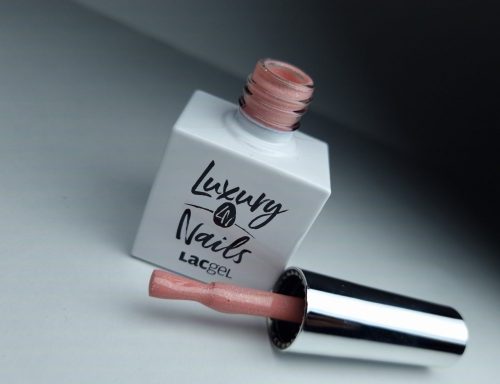 Luxury Nails - LacGel  179