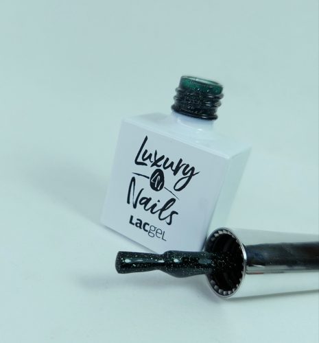 Luxury Nails - LacGel  209