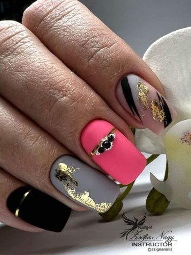 Nailgel - Ultra Black gél lakk  8 Ml