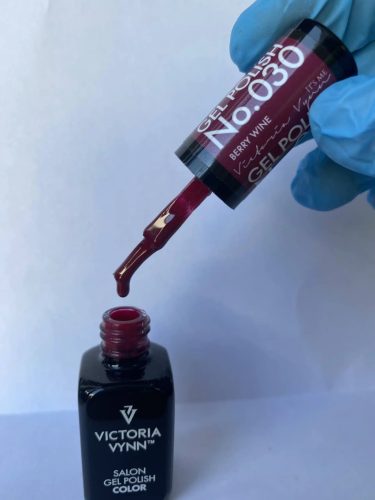 Victoria Vynn - Gel Polish - 030 Berry Wine bordó gél lakk 8ml